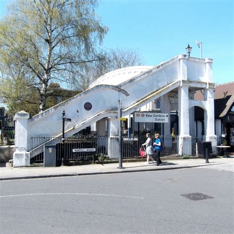 Kew Gardens Station footbridge : London Remembers, Aiming to capture ...