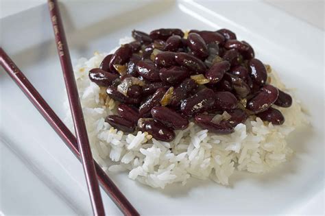 Kidney Beans and Rice with Garlic Molasses Sauce