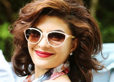 12 Best Jacqueline Fernandez Hairstyles of All Time | Styles At Life