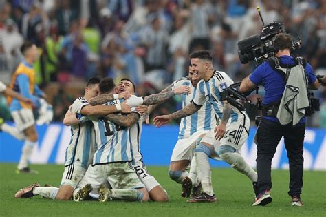 Após vencer nos pênaltis, Argentina é campeã da Copa do Mundo 2022 ...