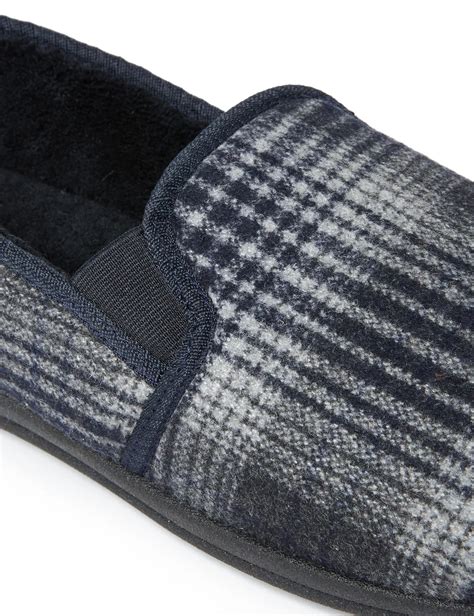 Fleece Lined Slippers with Freshfeet™