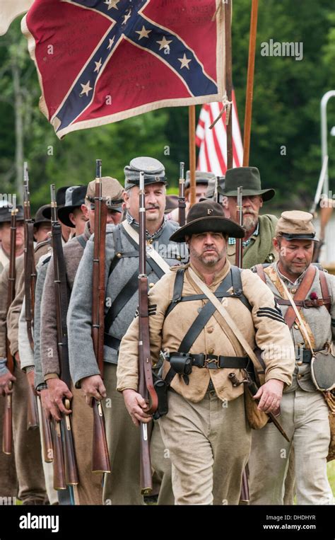 Confederate soldiers at the Thunder on the Roanoke Civil War ...