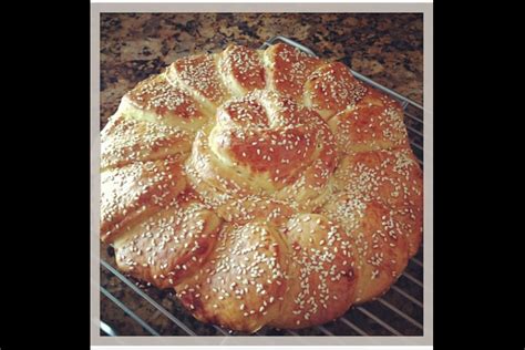 Challah round layer shape Challah Bread, Yeast, Cake Ideas, Breads ...