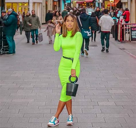 21 Best Neon Outfit Ideas for Summer 2019 - StayGlam