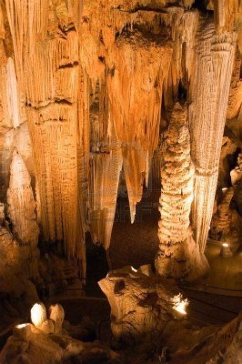 stalactites cave | Stalactite, Luray caverns, Luray caverns virginia