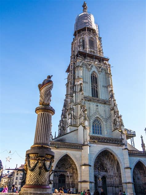 La Cattedrale Della Svizzera, Berna Fotografia Stock Editoriale ...