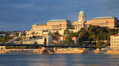 Budai var à : Budapest | Expedia