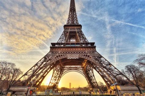 Eiffel tower - Best things to do in Paris