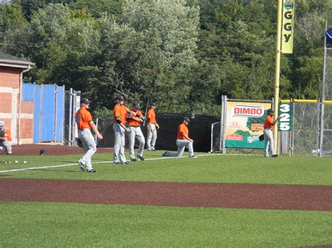 Joliet Slammers | The Joliet Slammers warming up for a game … | Flickr