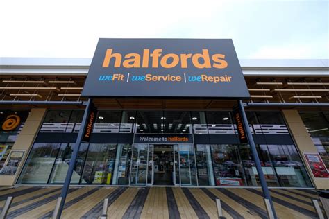 Halfords is offering £35 off the cost of car checks and services for ...