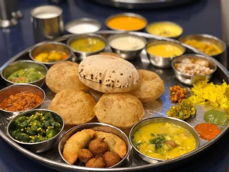 Top 10 Famous Foods in Gujarat to Know About