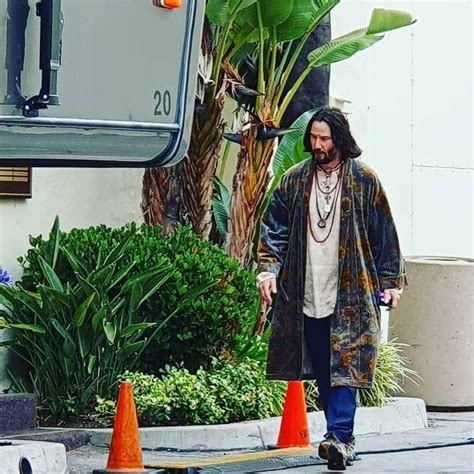 🎬🎞 Bill & Ted 3 ? ...Keanu in a strange outfit 6 days ago at the ...