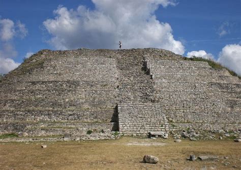 The Best Izamal, Yucatan, Guide: 8 Things To Know