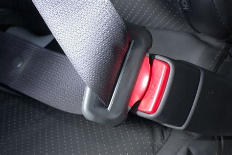 Seat Belt Repair: How to Fix a Faulty Seat Belt Buckle