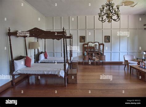 Malacanang palace hi-res stock photography and images - Alamy