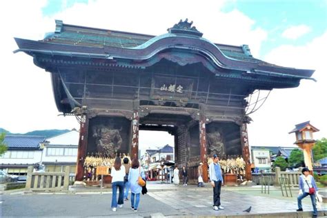 Zenkoji Temple, Nagano | Search for the Key to Paradise