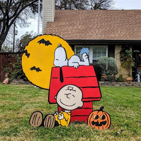 Charlie Brown and Snoopy Halloween Yard Art Lawn Art | Etsy | Snoopy ...