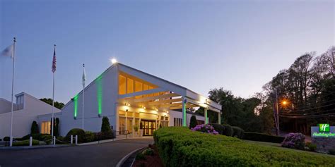 Hotel in Falmouth | Holiday Inn Cape Cod-Falmouth Hotel