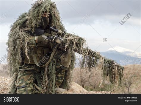 Ghillie Suit Sniper Image & Photo (Free Trial) | Bigstock