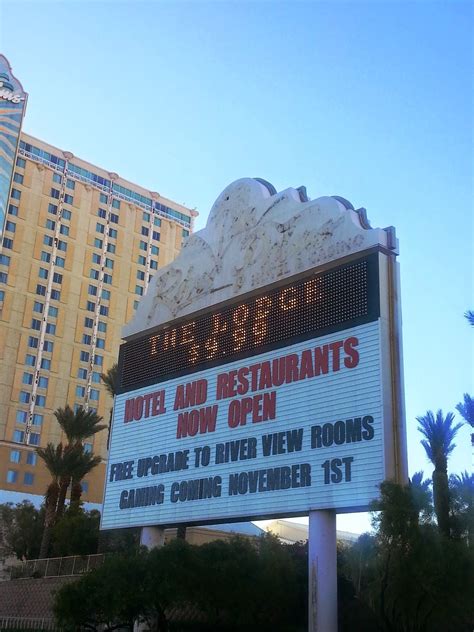 Laughlin Buzz: Laughlin River Lodge - Progress Update