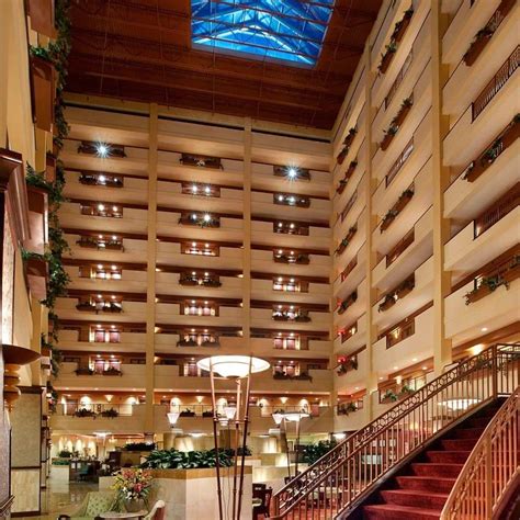 Book Embassy Suites Huntsville Hotel & Spa', Huntsville, Alabama ...