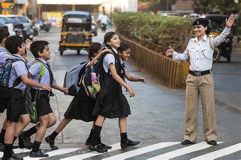 STUNNING PHOTOS: Mumbai cops in action - Rediff.com India News