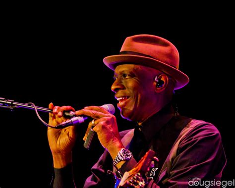 Keb Mo Performs at The Taft Theater ~ Concert Photos Magazine - Live ...