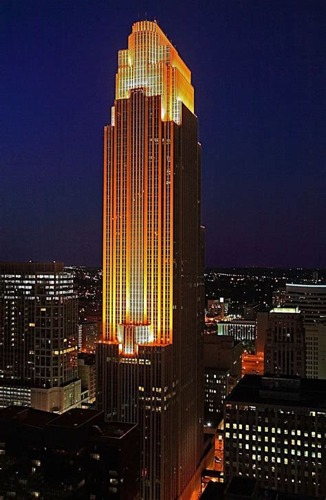 Wells Fargo Center, Minneapolis | Iconic buildings, Skyscraper ...