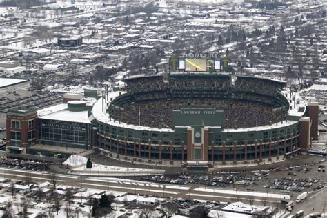 Lambeau Field's Grand, Bad Architecture | Architect Magazine