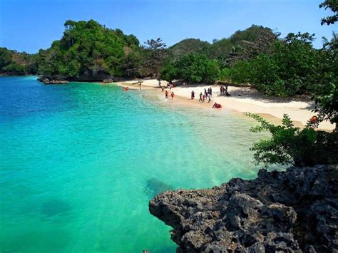 Mengintip Pesona Pantai 3 Warna, Surga Dunia yang Bisa Kamu Nikmati di ...