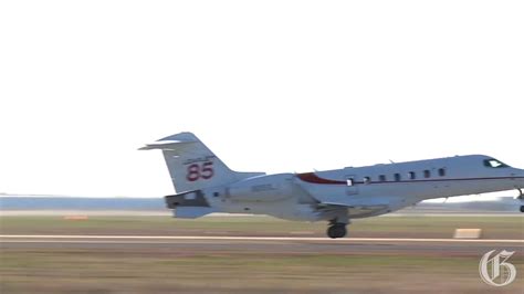 Learjet 85 first flight - YouTube