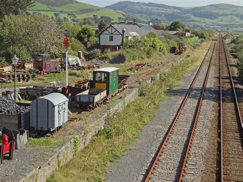 Tywyn - Gwynedd, Wales - Around Guides