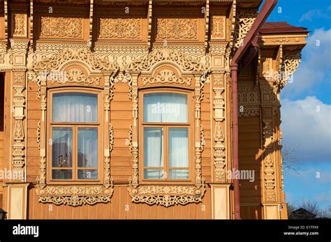 Russia, Tomsk Federation, Tomsk, wooden architecture Stock Photo - Alamy