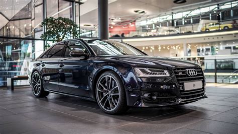 Audi S8 Plus in Carbon Schwarz Metallic - Photos ! | Audi, Black audi ...