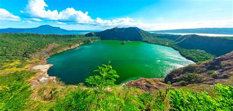 Taal Volcano / Awake from a long slumber: Taal Volcano eruption - The ...