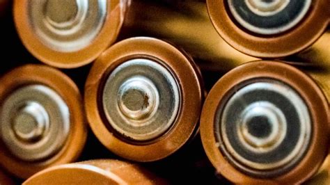 How to Fix Corroded Battery Compartments | Lifehacker