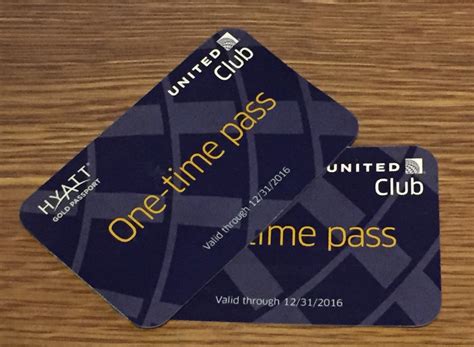 Giveaway: 2 United Club Lounge Passes (Value $59 each) - The Reward Boss