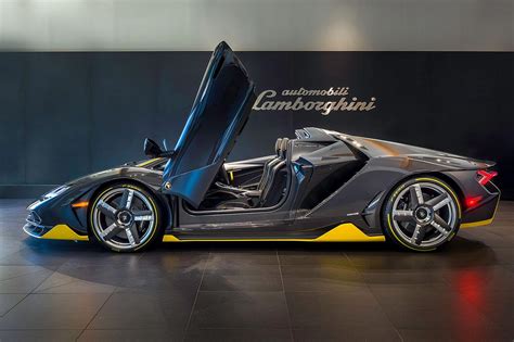 Lamborghini Centenario Roadster Guide & History | LamboCARS.com