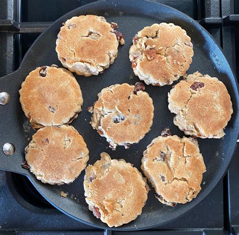 Traditional Welsh Cakes recipe – the authentic Welsh teatime treat - It ...