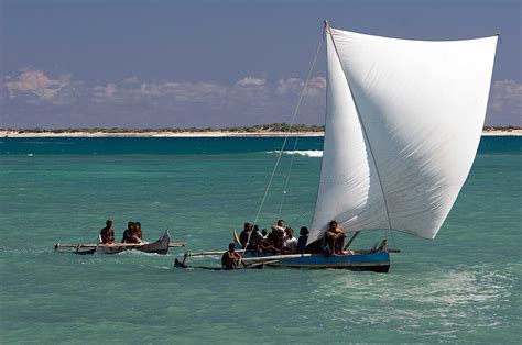 Local vezo fishers out on their pirogues in Velondriake, southwest ...