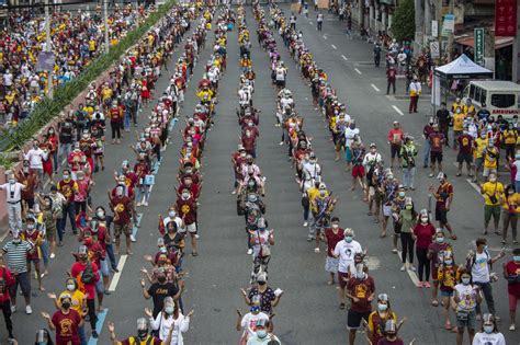 23,000 Katoliko dumalo sa Pista ng Itim na Nazareno sa kabila ng banta ...