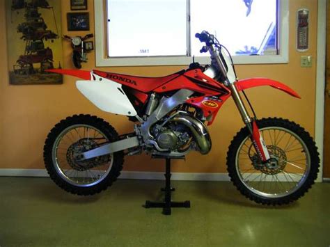 Buy 2002 Honda CR250R Super nice 2 stroke with Lo hrs. on 2040-motos