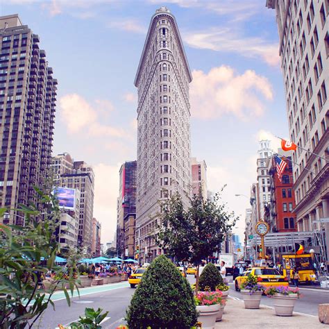 Flatiron Building in New York, NY