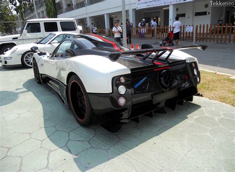 Photo Of The Day: Pagani Zonda Cinque #2/5 at Singapore F1 Week - GTspirit