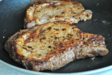 Gordon Ramsay ROAST BEEF WITH CARAMELISED ONION GRAVY - Resipes my Familly