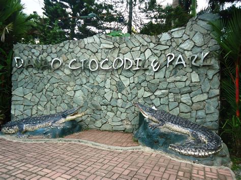 IT'S MORE FUN IN THE PHILIPPINES :-): DAVAO CROCODILE PARK