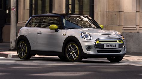 Mini Cooper SE (2020-2021) price and specifications - EV Database