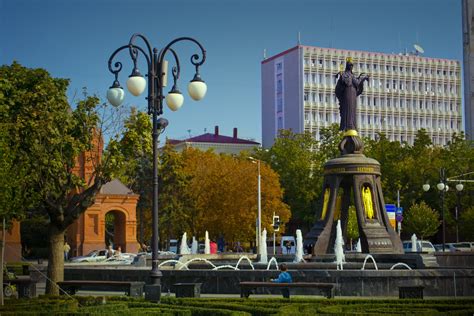 File:Krasnodar attraction.jpg - Wikimedia Commons