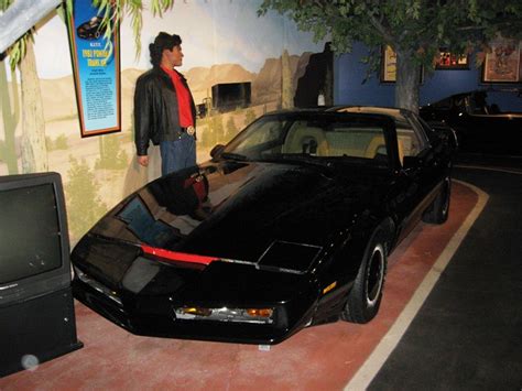 Hollywood Star Cars Museum - Bazar Travels