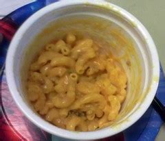 Dave's Cupboard: Hamburger Helper Microwave Singles – Cheeseburger Macaroni